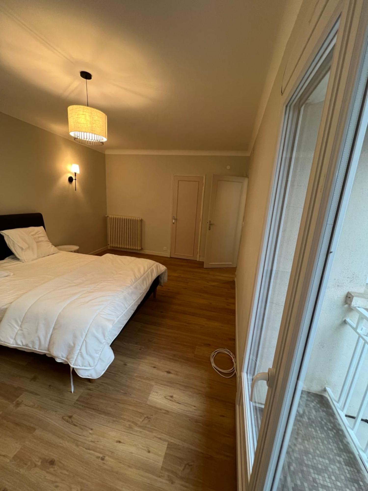 Les Balcons Du Couloubret Apartment